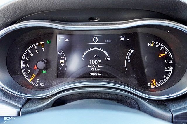 Certified Used 2022 Black Jeep Laredo X image 30