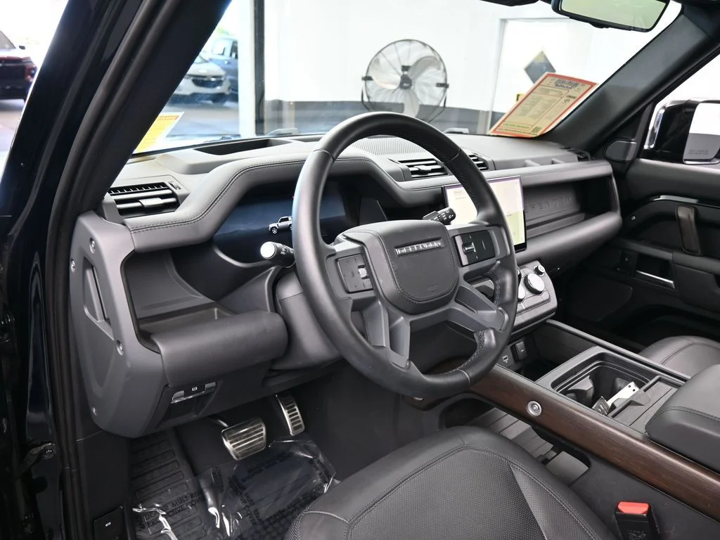 2023 Land Rover Defender X - Photo 10