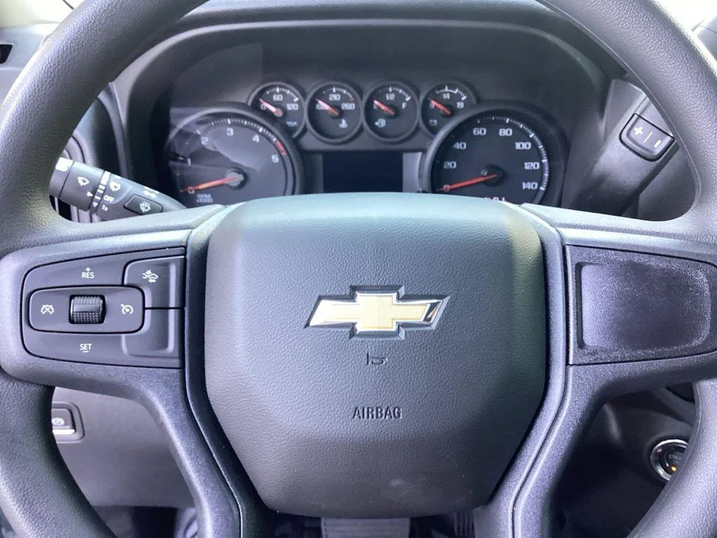 New 2026 Summit White Chevrolet Work Truck image 11