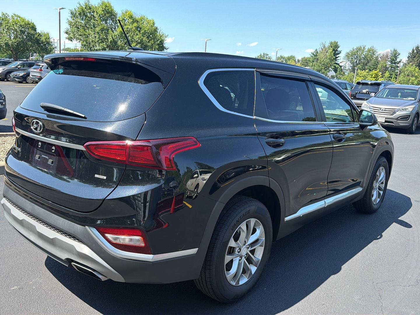 Used 2020 Twilight Black Hyundai SE image 7