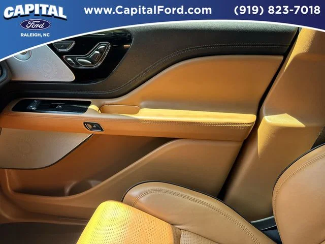 Used 2024 White Lincoln Black Label image 29
