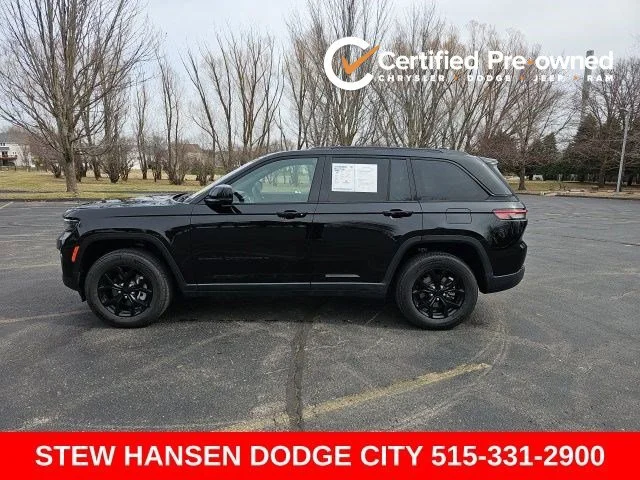 2025 Jeep Grand Cherokee Altitude 4x4's photo