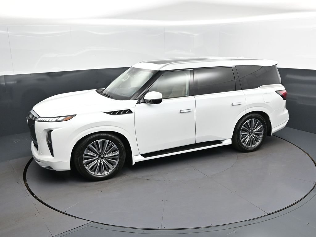 New 2026 RADIANT WHITE INFINITI Luxe 2WD image 27