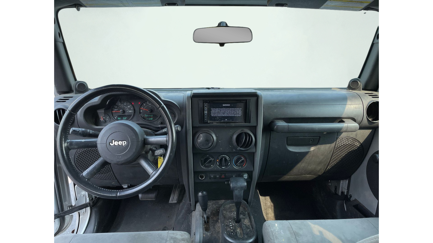 Used 2008 Silver Jeep Unlimited X image 11