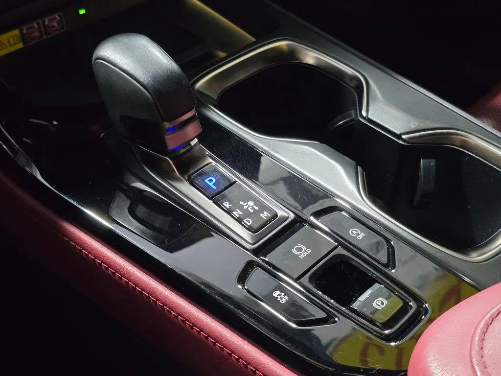 Used 2023  Lexus 250 Premium image 24