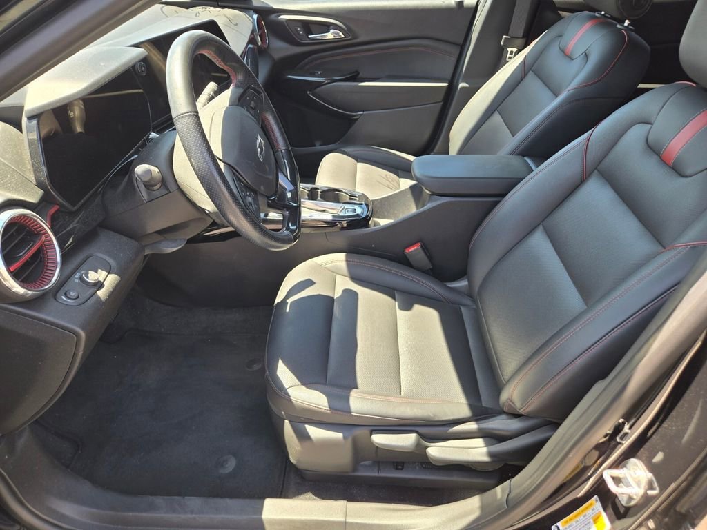 2024 Chevrolet Trax RS - Photo 3