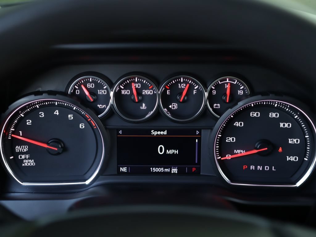 Used 2022 Northsky Blue Metallic Chevrolet Custom image 12