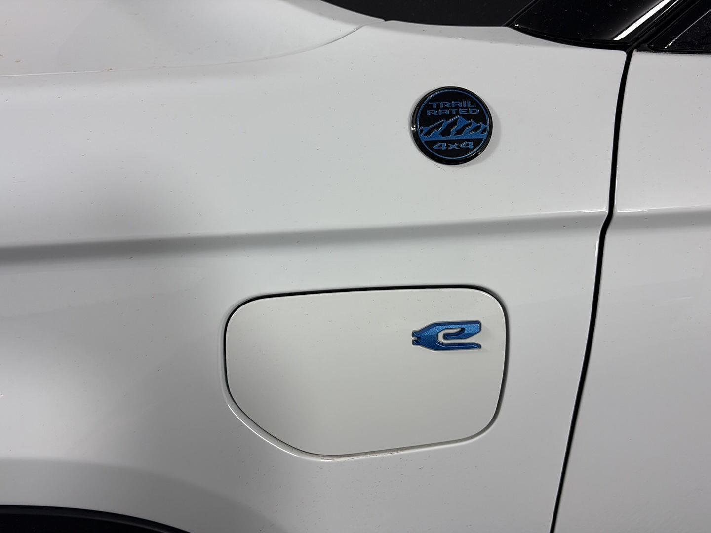 Used 2023 Bright White Clearcoat Jeep Trailhawk image 12
