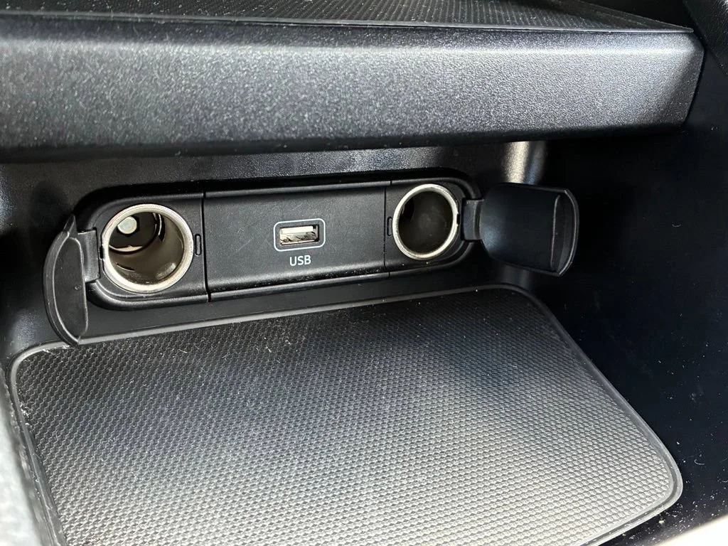 Used 2022 Aurora Black Kia LXS image 31
