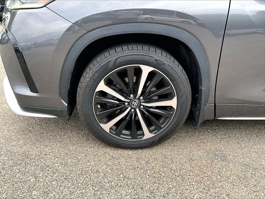 Used 2022 Gray Toyota XSE image 7