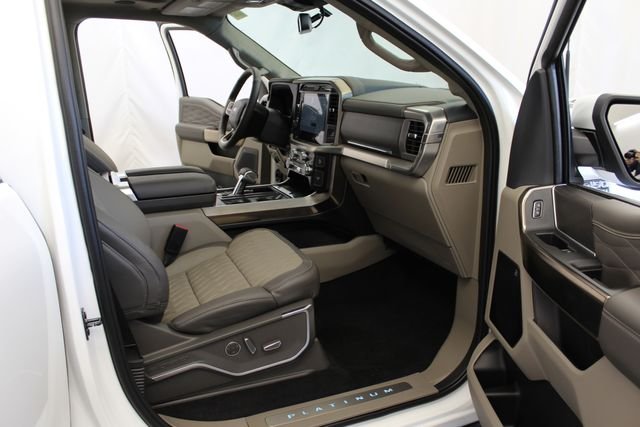 New 2026 Star White Metallic Tri-Coat Ford Platinum® image 33