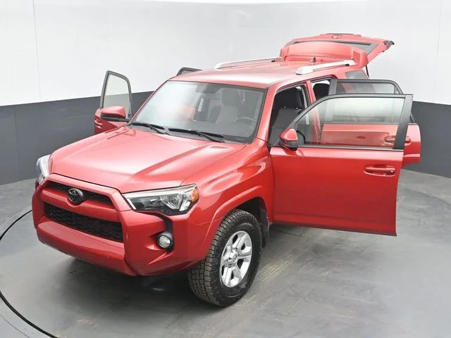 Used 2018 Barcelona Red Metallic Toyota SR5 image 50