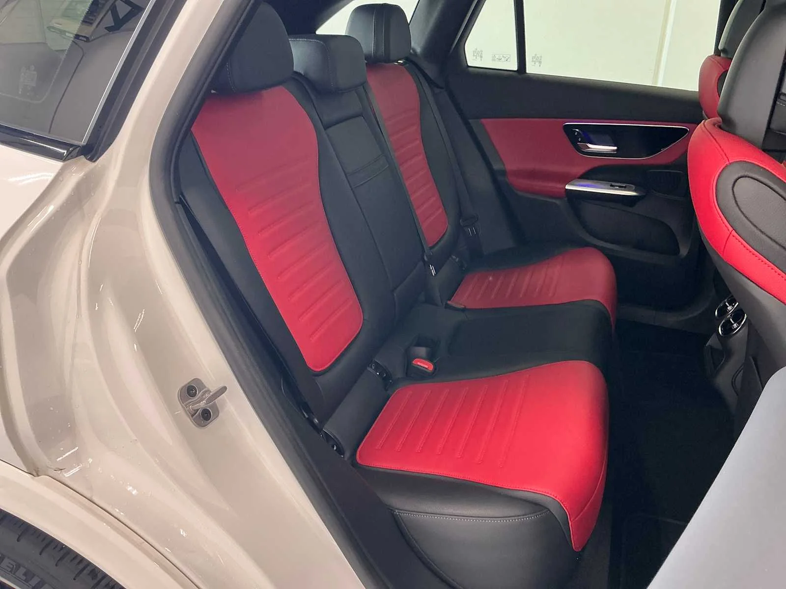 Certified Used 2025 Polar White Mercedes-Benz AMG® GLC 43 image 24