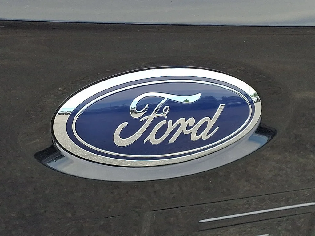 Used 2022 Agate Black Metallic Ford XLT image 32