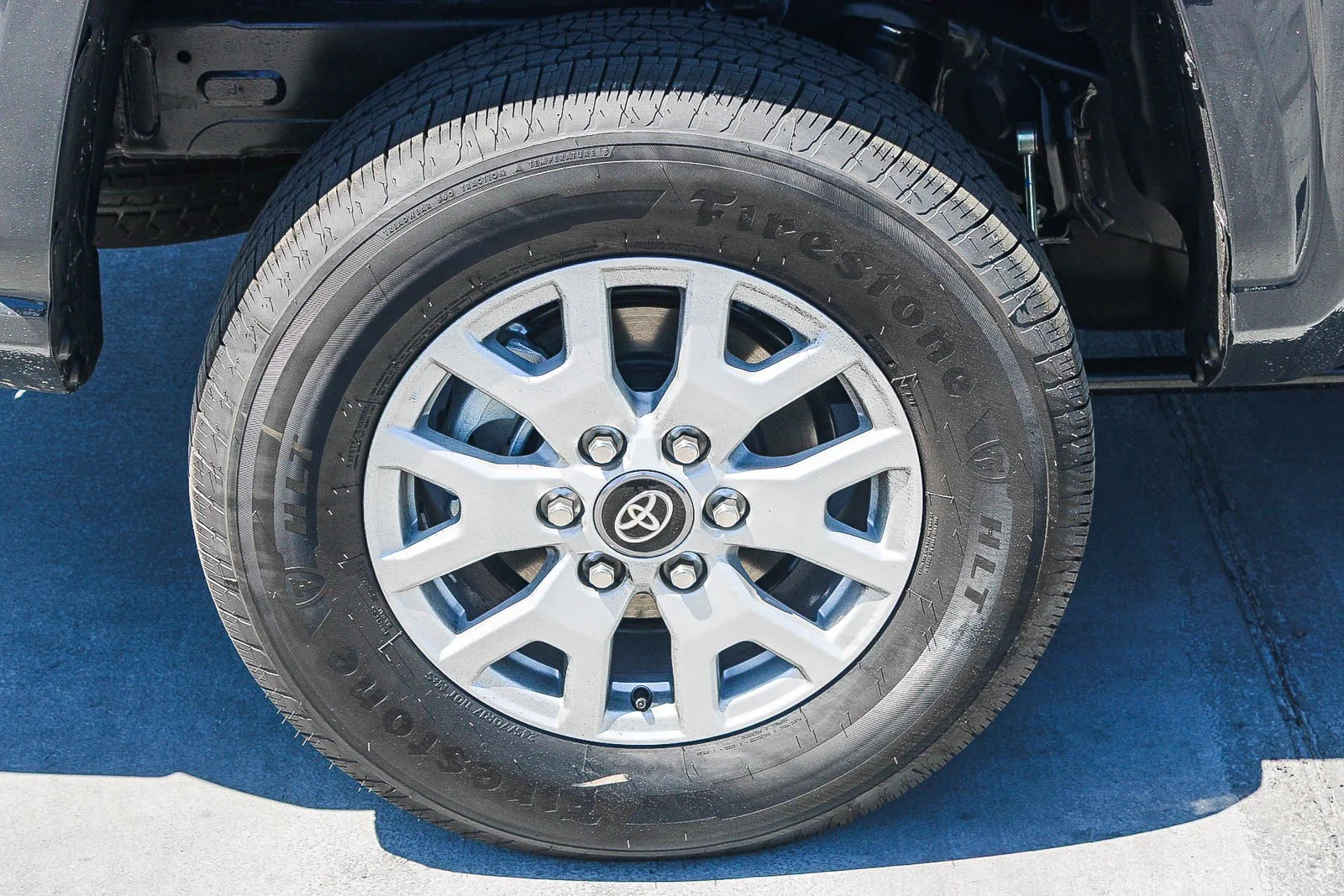 2026 Toyota Tacoma SR5 - Photo 11
