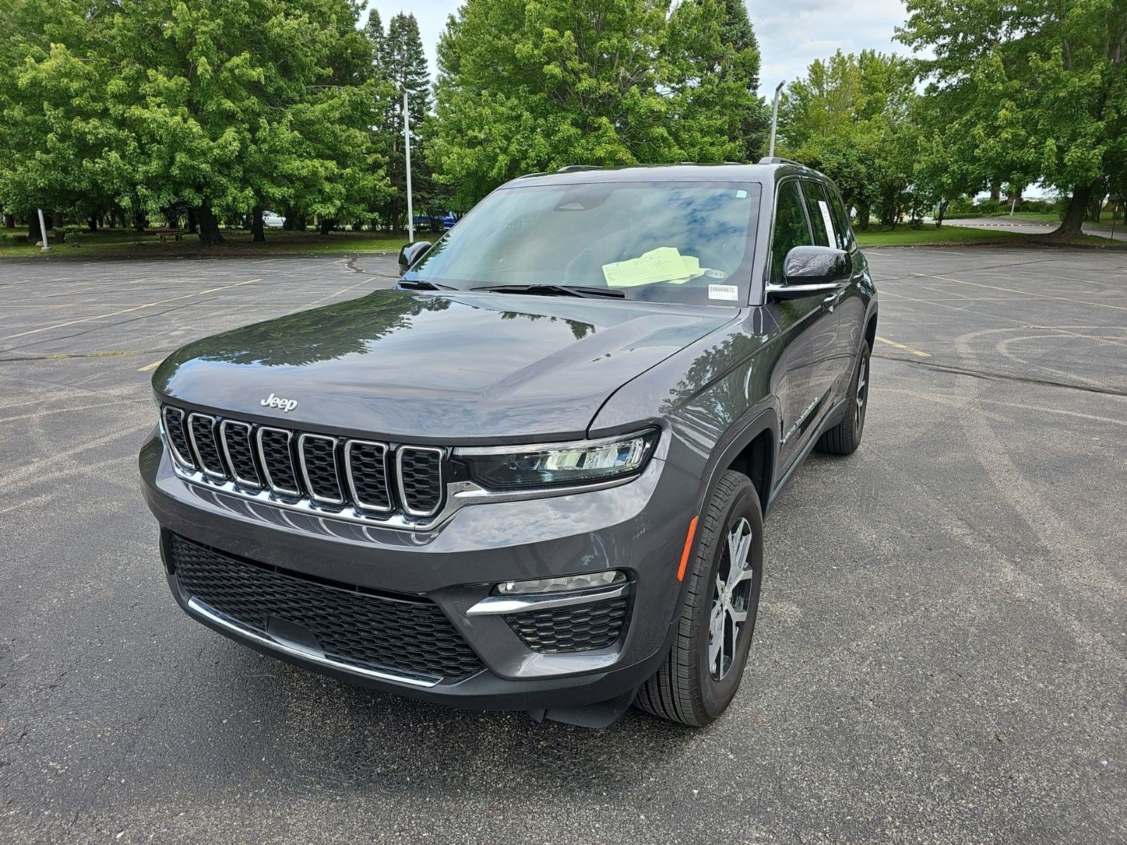 Certified Used 2025 Baltic Gray Metallic Clearcoat Jeep Limited image 2
