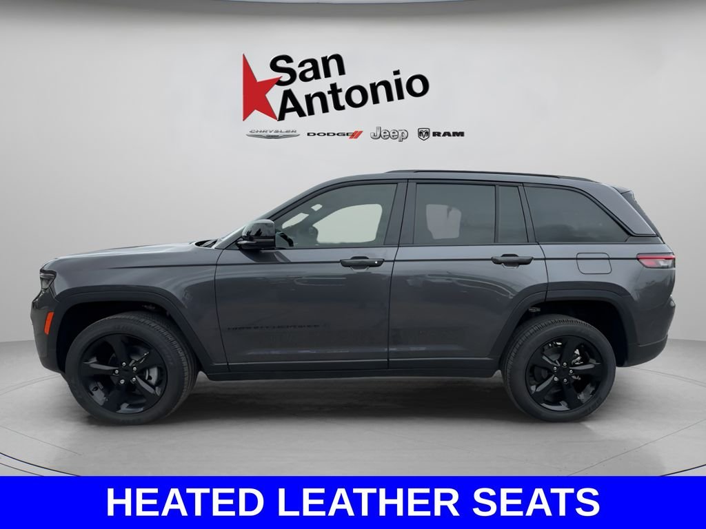 New 2025 Baltic Gray Metallic Clear-Coat Exterior Paint Jeep Altitude X image 9