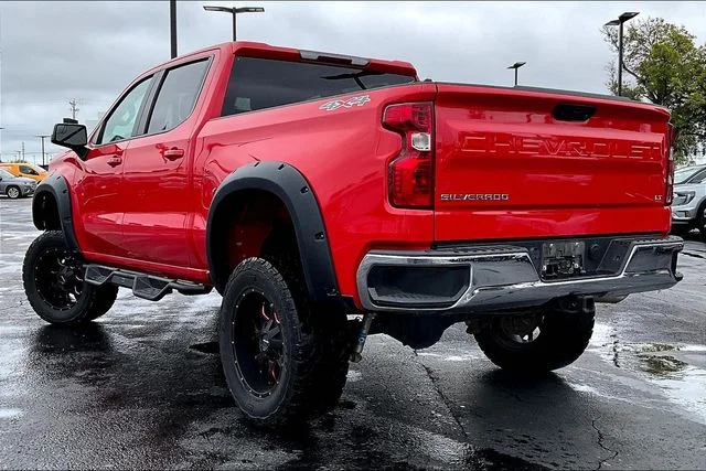 Used 2022 Red Chevrolet LT image 3