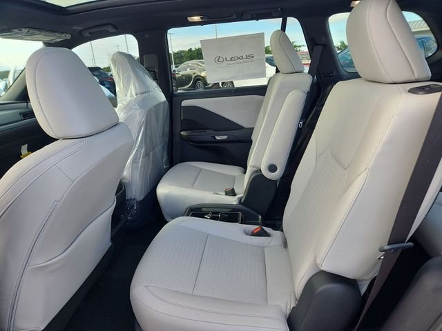 New 2026 Matador Red Mica Lexus PREMIUM image 23