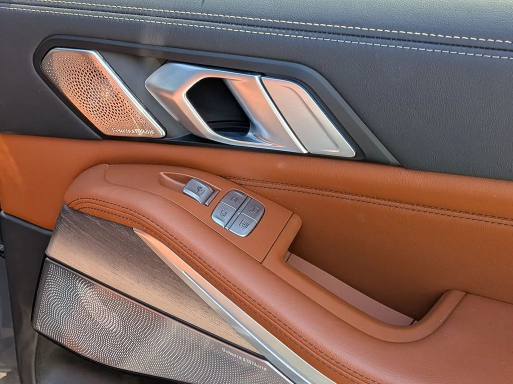 Used 2025 Gray BMW ALPINA XB7 image 20