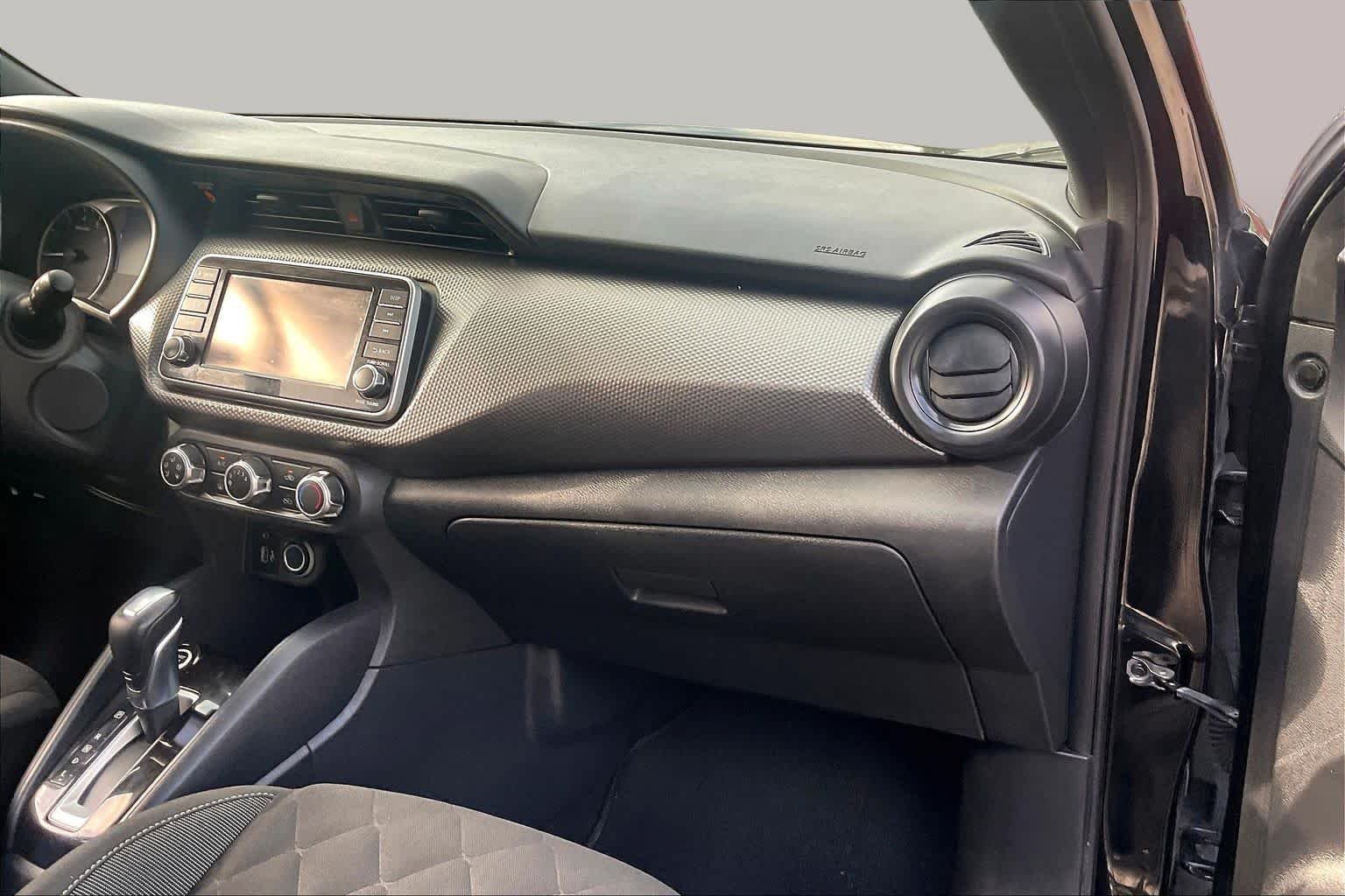 Used 2020 Super Black Nissan S image 18