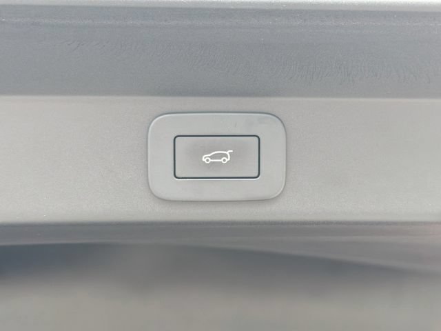 Used 2024 Firenze Red Metallic Land Rover SE image 14