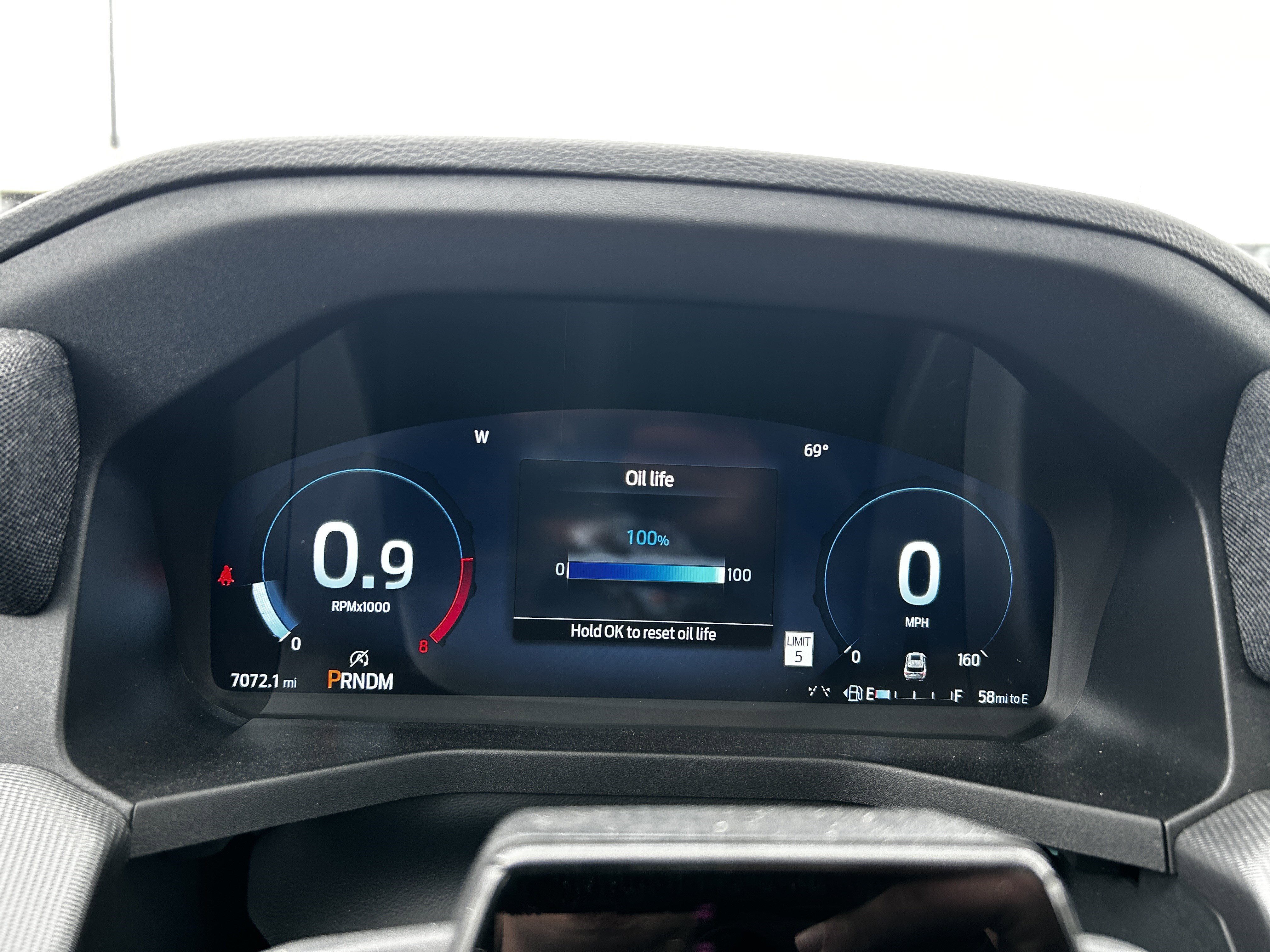 2025 Ford Explorer ST - Photo 17
