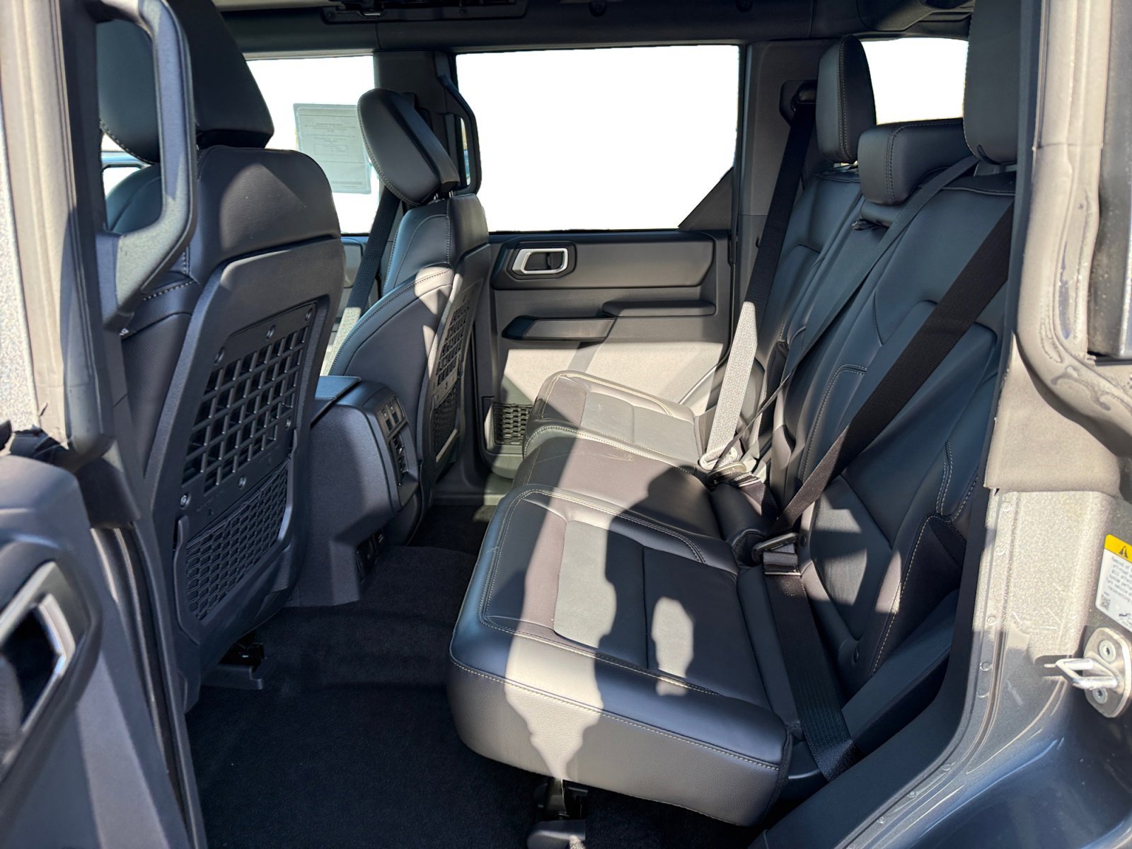 New 2026 CARBONIZED GRAY METALLIC Ford Badlands image 16