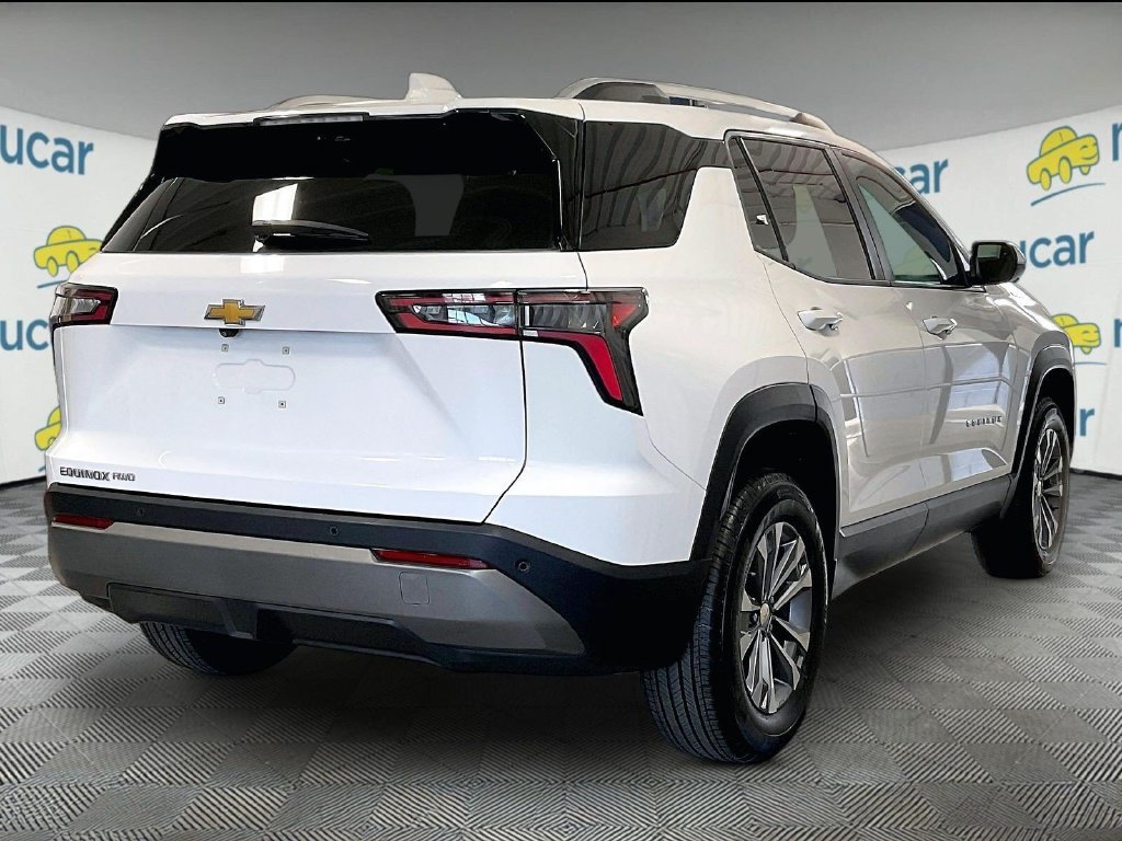 Used 2025 White Chevrolet LT image 6