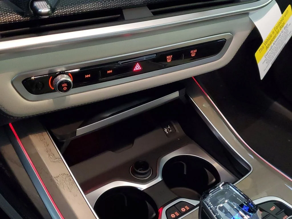 2026 BMW X7 ALPINA XB7 - Photo 24