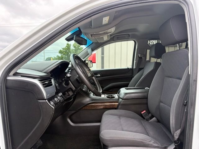 Used 2017 White Chevrolet LS image 28
