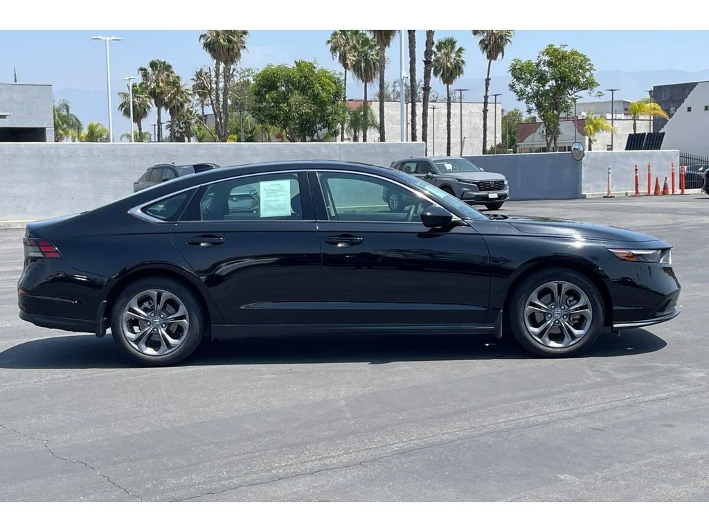 Used 2023 Crystal Black Pearl Honda EX image 7