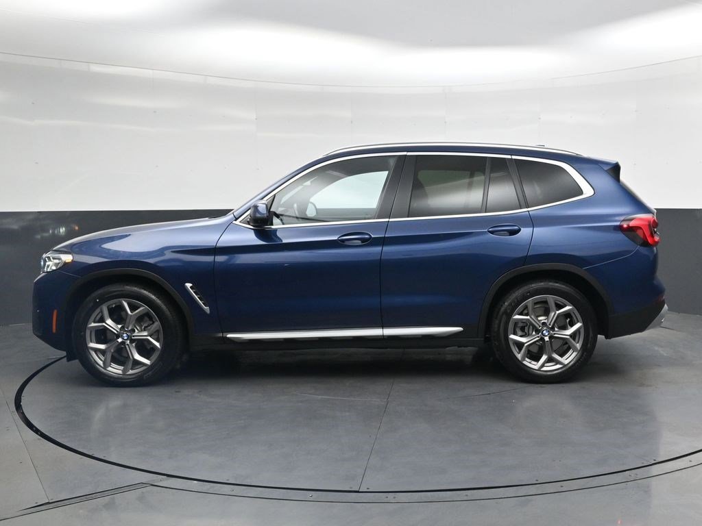 Used 2023 Phytonic Blue Metallic BMW sDrive30i image 7