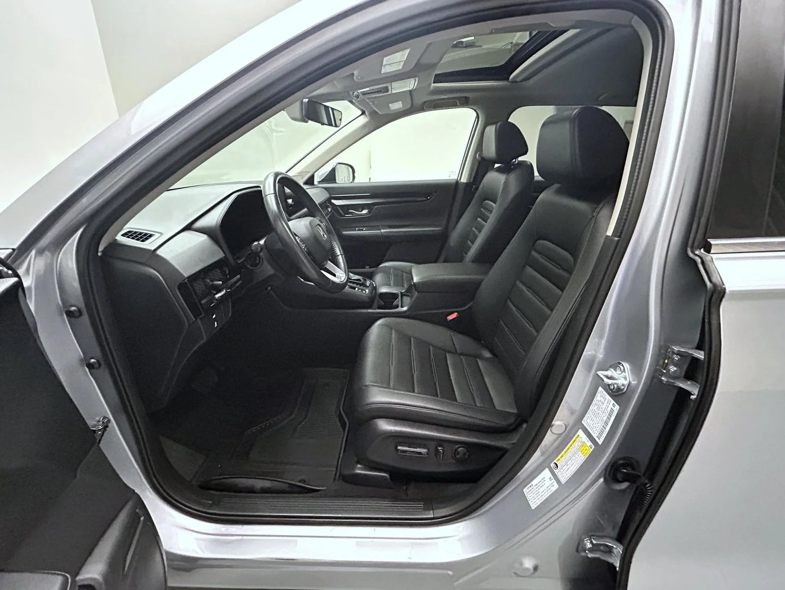 Used 2024 Silver Honda EX-L image 10