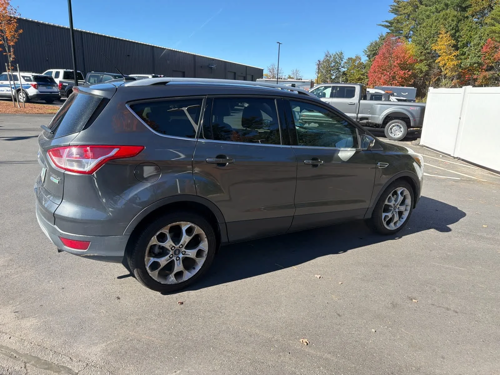Used 2015 Magnetic Ford Titanium image 8