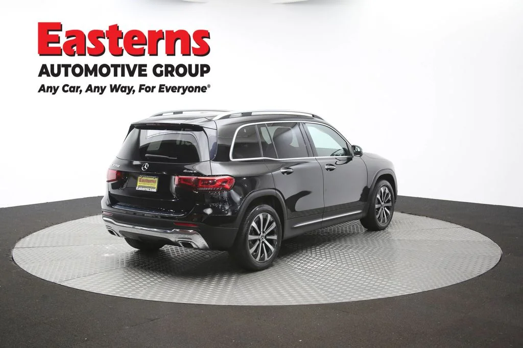 Used 2022 Black Mercedes-Benz GLB 250 image 41