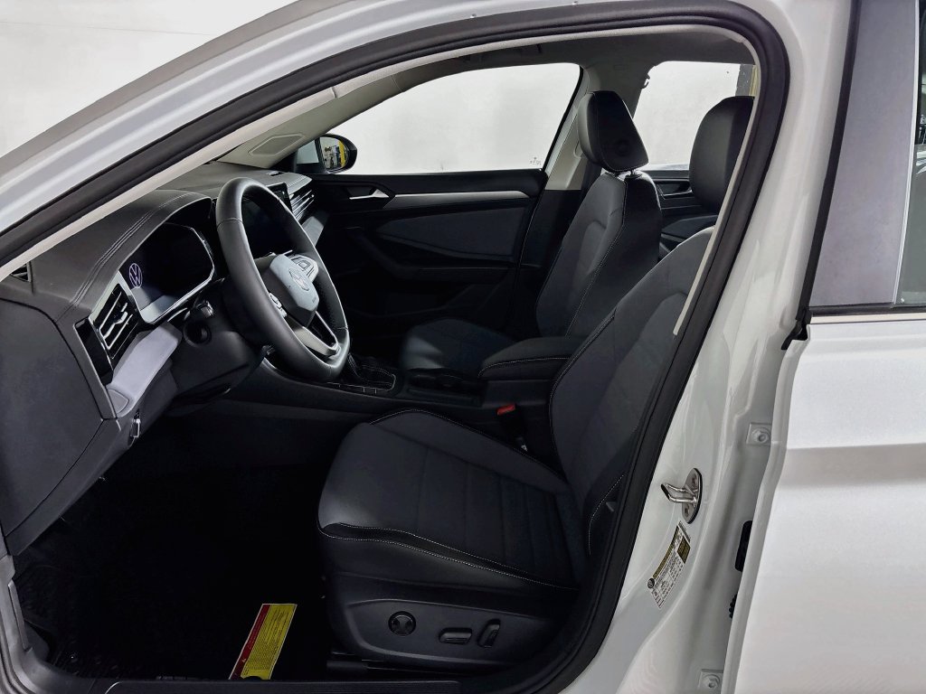 New 2027 Opal White Pearl Volkswagen 1.5T SE image 11