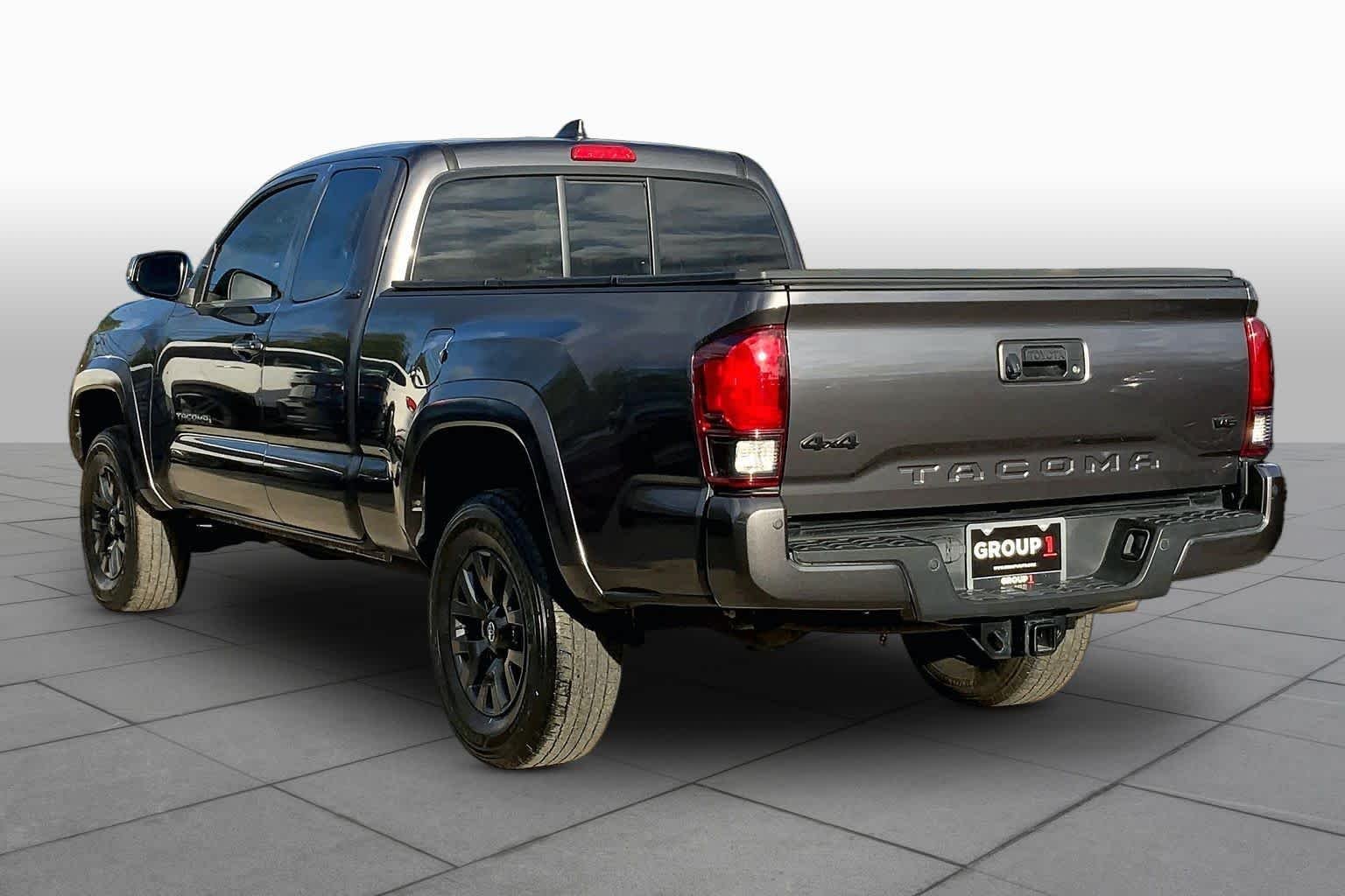 Used 2022 Magnetic Gray Metallic Toyota SR5 image 12