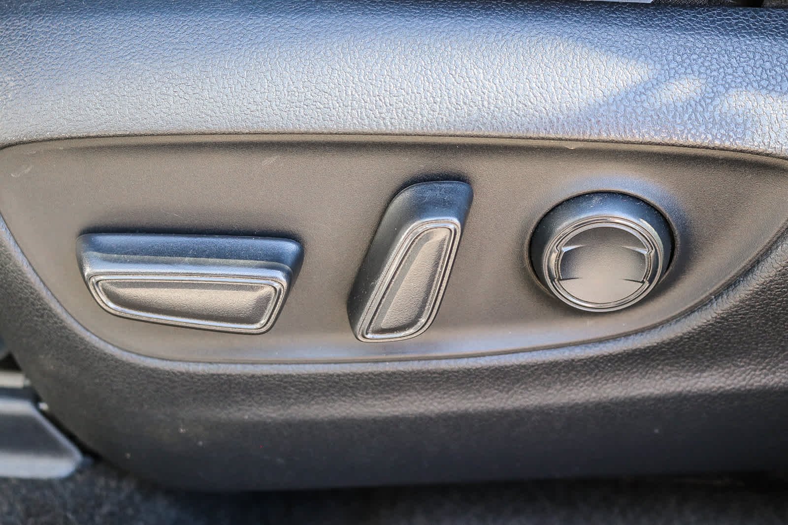 Used 2021 Silver Sky Metallic Toyota XLE image 21