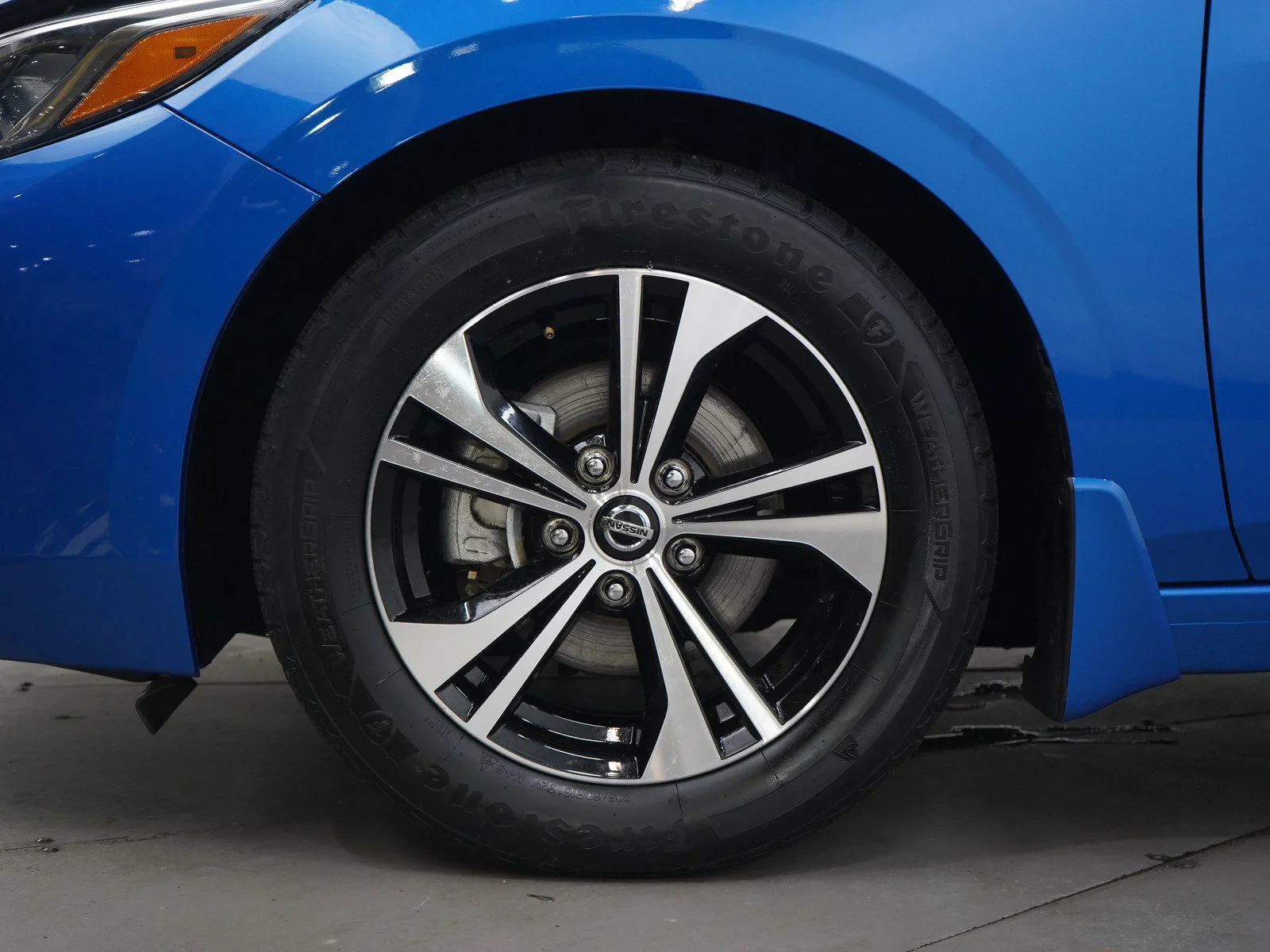 Used 2021 Blue Nissan SV image 25