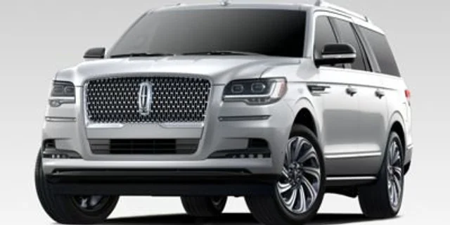 2023 Lincoln Navigator L Reserve