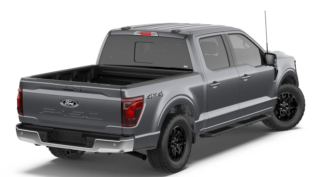 New 2026 CARBONIZED GREY METALLIC Ford XLT image 3