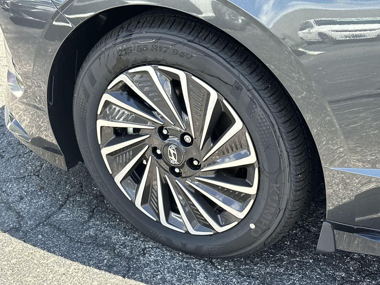 2025 Hyundai Sonata Hybrid SEL - Photo 40