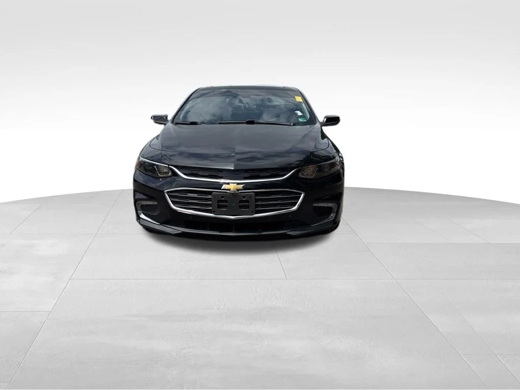 Used 2017 Black Chevrolet Premier image 10