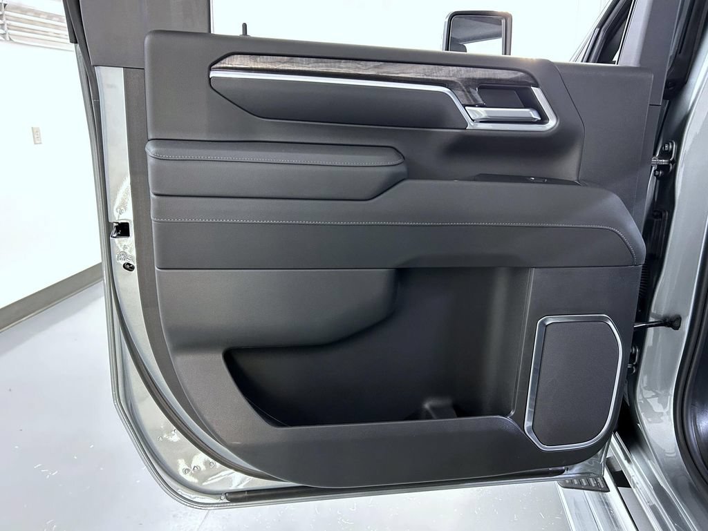 2026 Chevrolet Silverado 3500 HD LTZ - Photo 20