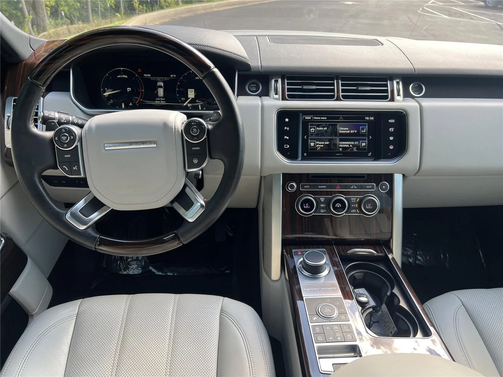 Used 2016 Indus Silver Land Rover Diesel HSE image 10