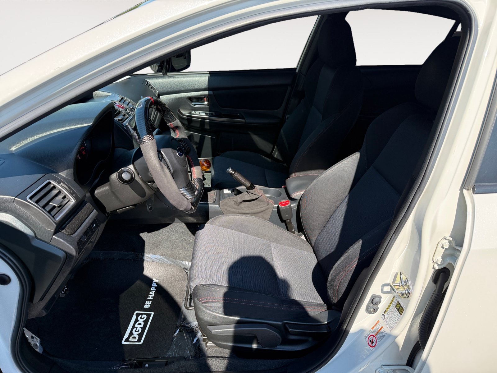 Used 2017 Crystal White Pearl Subaru Base image 10
