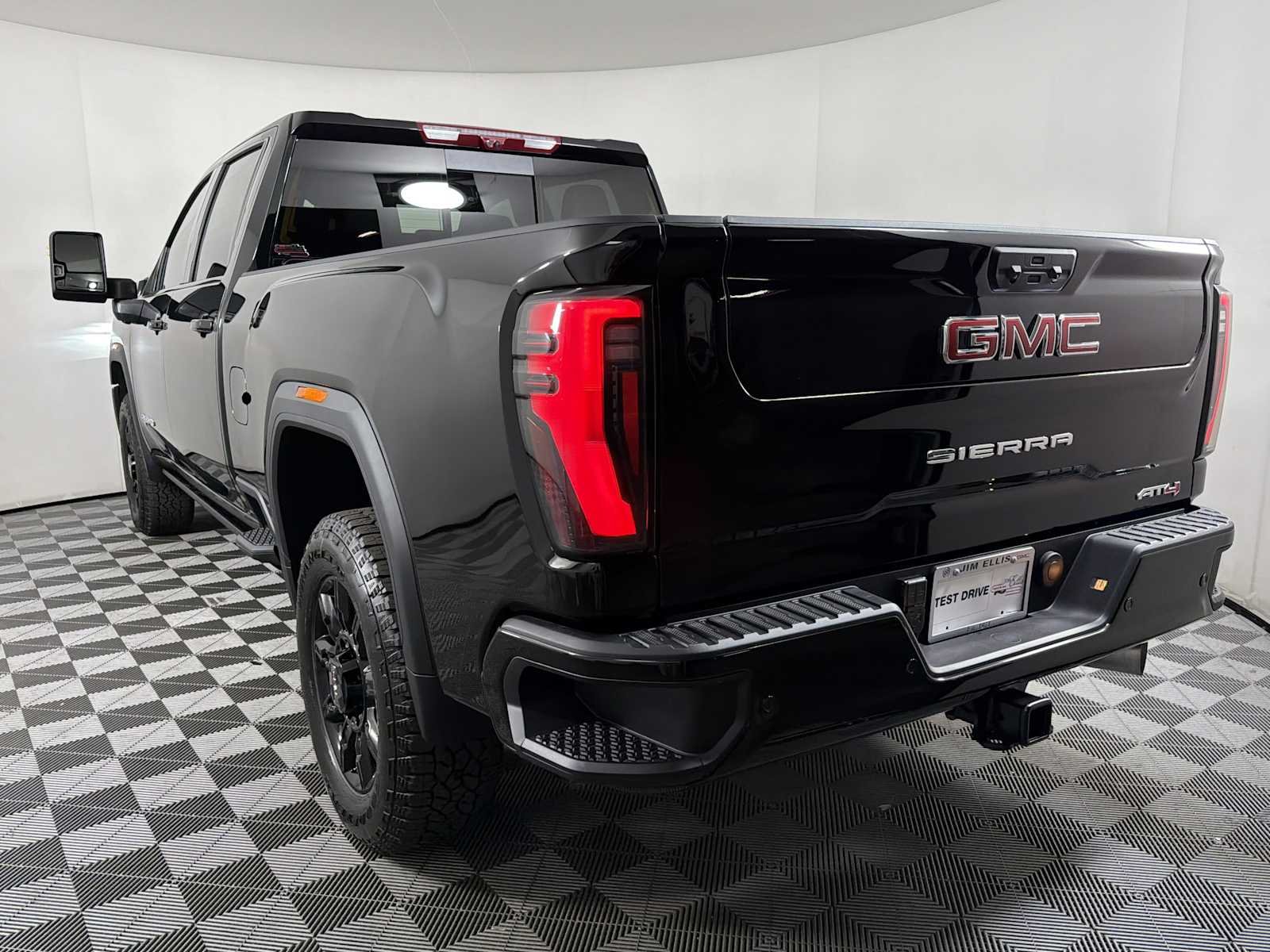 2026 GMC Sierra 2500HD AT4 - Photo 4