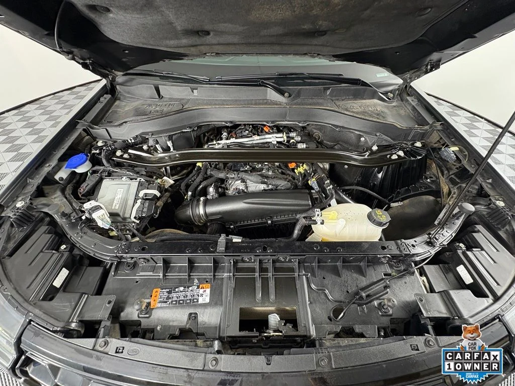 Used 2025 Gray Ford ST-Line image 30