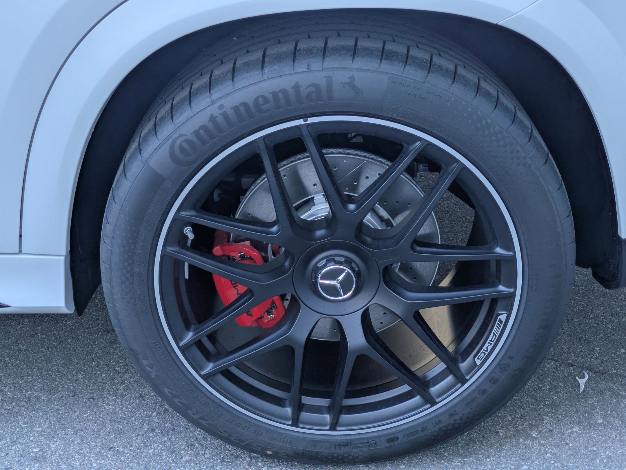 New 2026 Polar White Mercedes-Benz AMG® GLE 63 S image 33